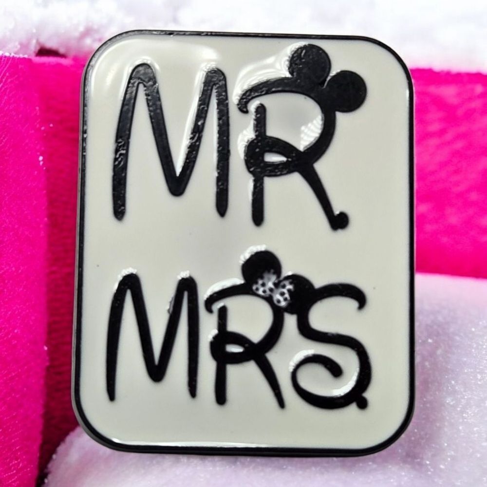 Mr. Mrs. Enamel Pin Disney Mouse Ears Wedding Couple Bridal Shower Newlywed Gift